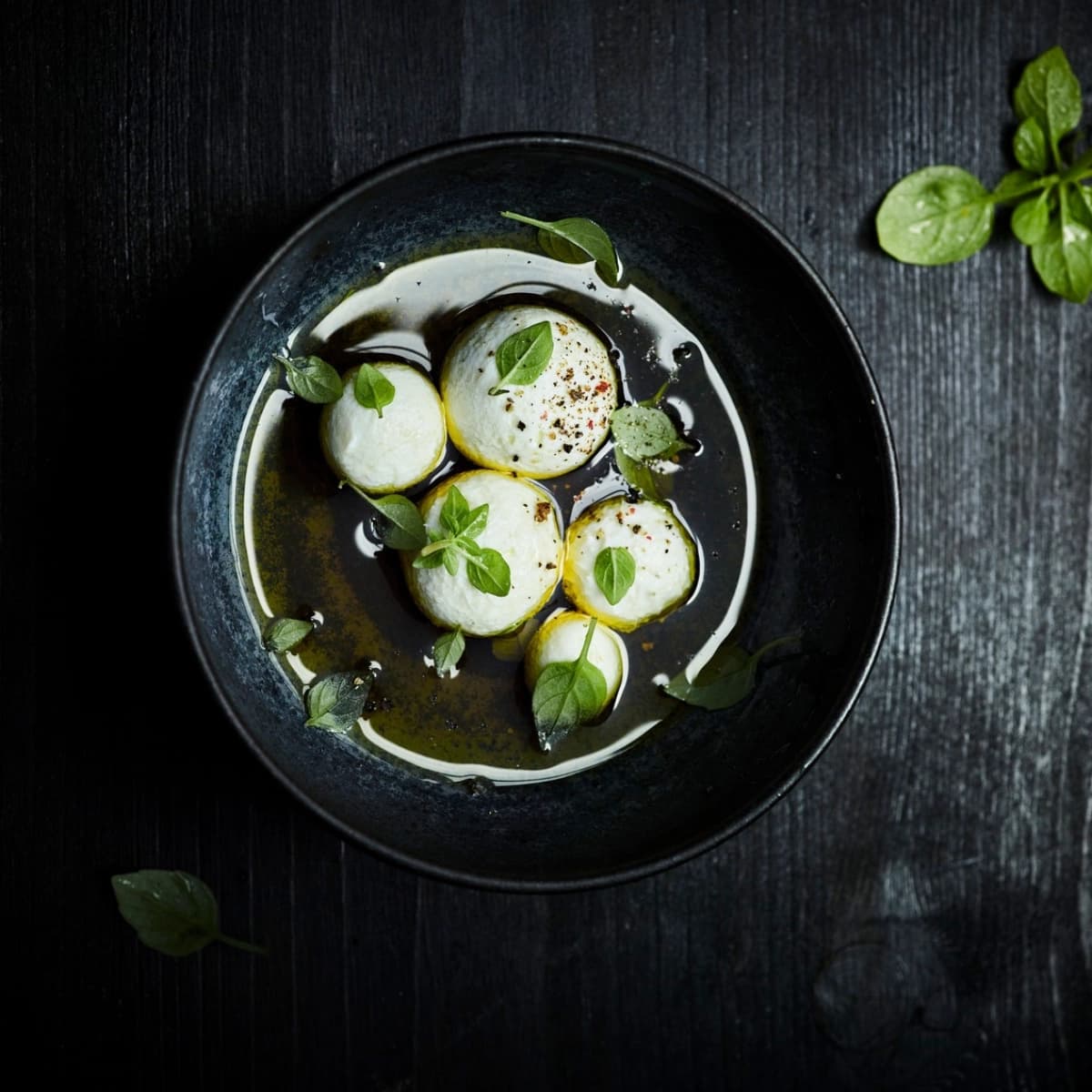 Ziegenkäsebällchen