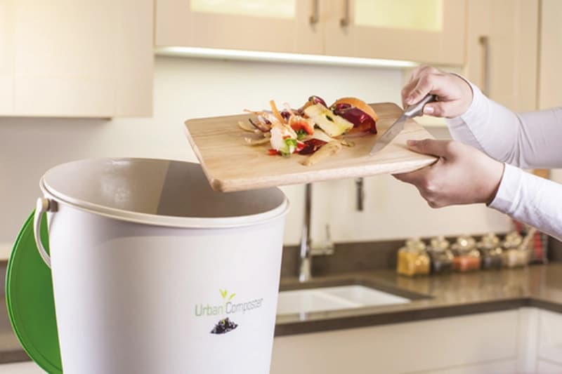 2. Befüllen des Eimers